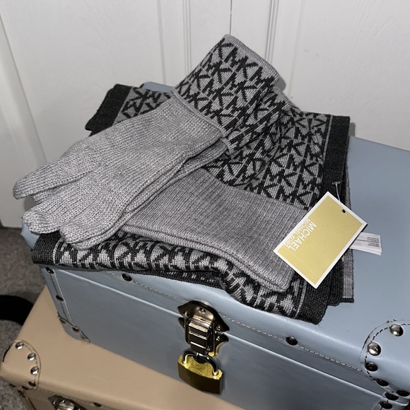 Michael Kors Grey Hat, Gloves, & Scarf Set - Picture 2 of 7